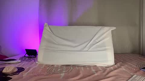 Snapshot of sensual_little_angel chatting on 02-12-26, 11:55 Nataly online show from 02-12-26, 11:55