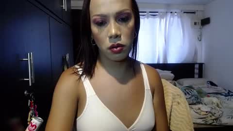 Snapshot of sensual_natalie chatting on 01-06-25, 06:10 sensual_natalie online show from 01-06-25, 06:10