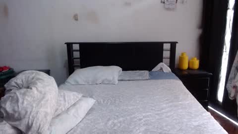 Snapshot of sensual_natalie chatting on 10-28-25, 04:20 sensual_natalie online show from 10-28-25, 04:20