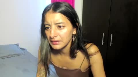 Snapshot of sensual_skinny chatting on 09-22-25, 08:00 sensual_skinny online show from 09-22-25, 08:00