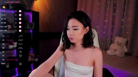 Snapshot of sensualily chatting on 03-07-25, 05:06 Kiki online show from 03-07-25, 05:06