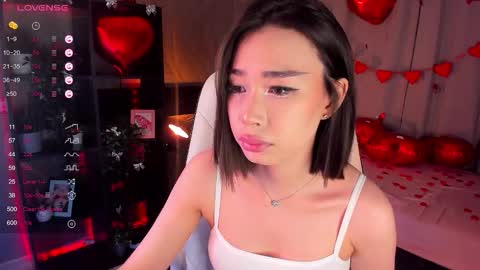 Snapshot of sensualily chatting on 02-14-26, 04:48 Kiki online show from 02-14-26, 04:48