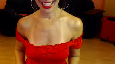 sensualmyra online show from 07-10-26, 10:51