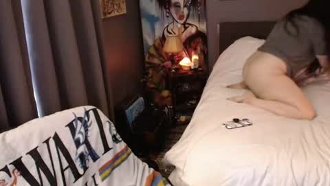 Tara online show from 12-20-25, 02:46