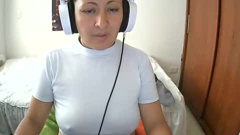 Snapshot of senthix1983 chatting on 02-06-25, 06:24 senthix heyy promo en OnlyFans aprovecha 85 descuento online show from 02-06-25, 06:24