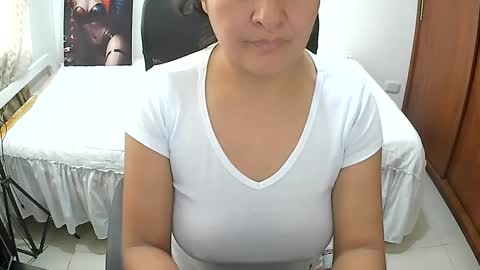 Snapshot of senthix1983 chatting on 10-13-25, 01:33 senthix heyy promo en OnlyFans aprovecha 85 descuento online show from 10-13-25, 01:33