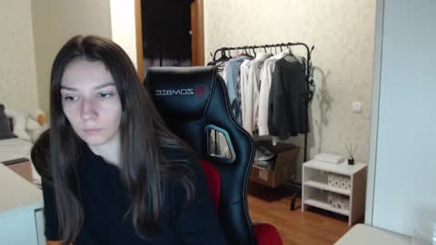 Snapshot of senxual__ chatting on 01-19-25, 10:39 senxual__ online show from 01-19-25, 10:39