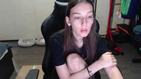 Snapshot of senxual__ chatting on 09-12-25, 02:06 senxual__ online show from 09-12-25, 02:06