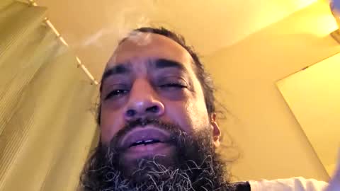 Snapshot of serani02 chatting on 01-08-26, 12:29 Serani online show from 01-08-26, 12:29