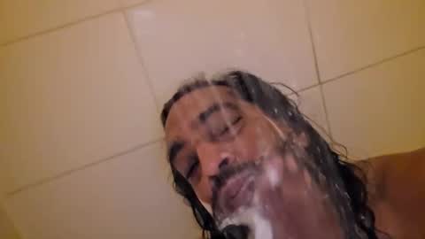 Snapshot of serani02 chatting on 02-15-26, 04:09 Serani online show from 02-15-26, 04:09