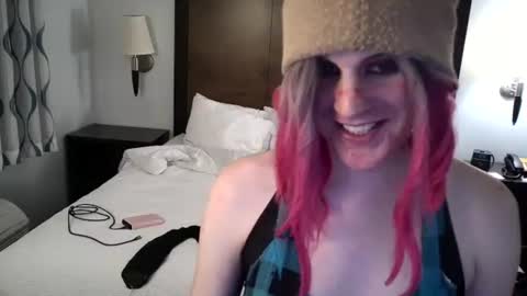F A E online show from 05-05-26, 12:51