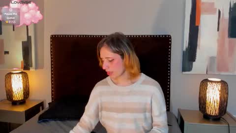 Seraphine star online show from 03-22-26, 01:31