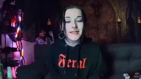 Snapshot of seraphinmunster chatting on 10-24-25, 10:28 Seraphin Munster online show from 10-24-25, 10:28