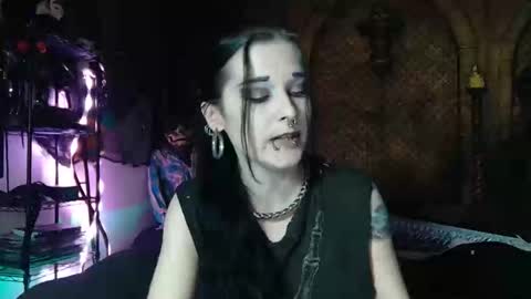 Snapshot of seraphinmunster chatting on 11-09-25, 12:09 Seraphin Munster online show from 11-09-25, 12:09