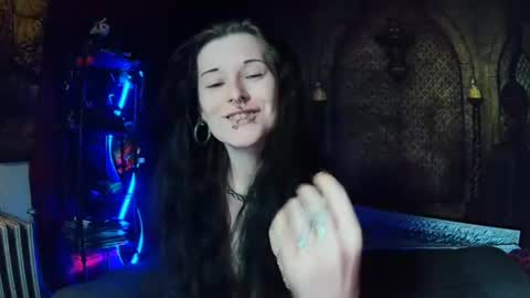 Snapshot of seraphinmunster chatting on 11-20-25, 06:51 Seraphin Munster online show from 11-20-25, 06:51