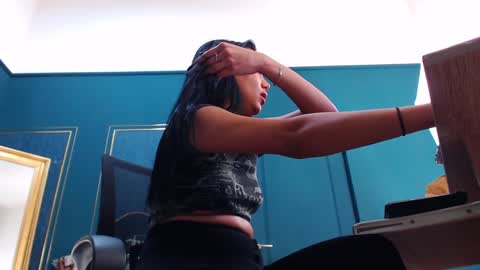 Snapshot of serena_mendez chatting on 12-13-24, 10:51 Serena online show from 12-13-24, 10:51
