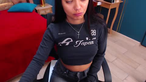 Snapshot of serena_mendez chatting on 01-07-25, 09:29 Serena online show from 01-07-25, 09:29