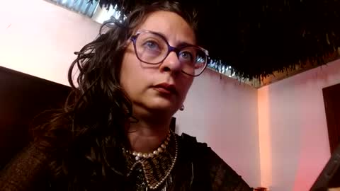 Serena Xyz online show from 06-11-26, 06:17