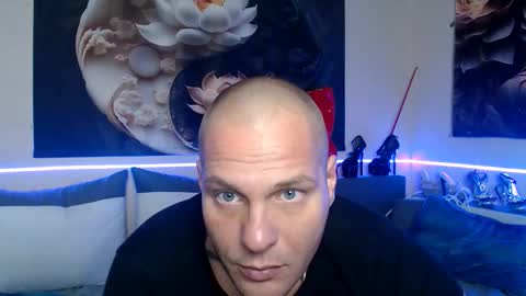 Snapshot of serenaandryan chatting on 12-13-25, 07:53 serenaandryan online show from 12-13-25, 07:53