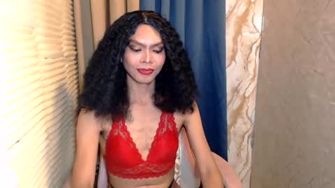 Snapshot of serenamarqueza chatting on 07-27-26, 05:20 Sam online show from 07-27-26, 05:20