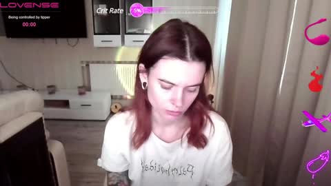 Snapshot of serenamilss chatting on 12-22-24, 07:33 serenamilss online show from 12-22-24, 07:33