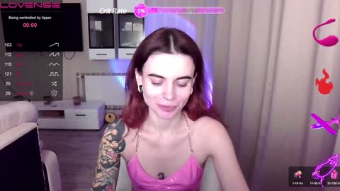 Snapshot of serenamilss chatting on 12-27-24, 07:03 serenamilss online show from 12-27-24, 07:03