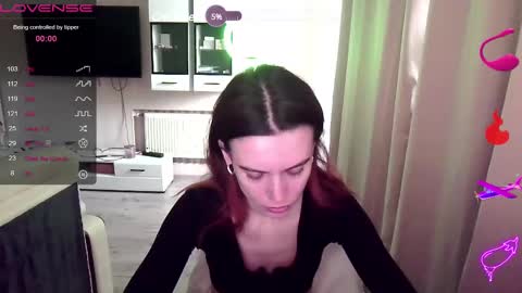 Snapshot of serenamilss chatting on 02-19-25, 10:56 serenamilss online show from 02-19-25, 10:56