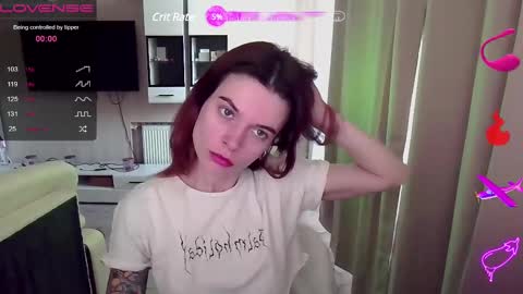 Snapshot of serenamilss chatting on 02-24-25, 10:15 serenamilss online show from 02-24-25, 10:15