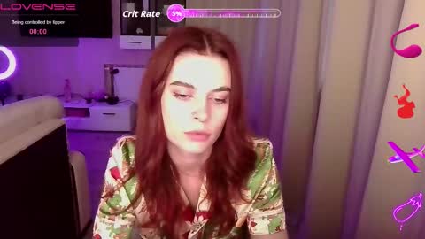 Snapshot of serenamilss chatting on 10-12-25, 03:11 serenamilss online show from 10-12-25, 03:11