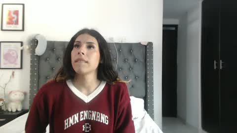 Snapshot of serenaroussee chatting on 12-07-24, 09:44 sararoussee online show from 12-07-24, 09:44