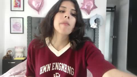 Snapshot of serenaroussee chatting on 03-05-25, 07:17 sararoussee online show from 03-05-25, 07:17