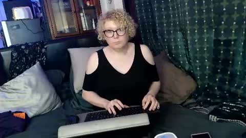 Lady Acedia online show from 06-19-26, 12:15