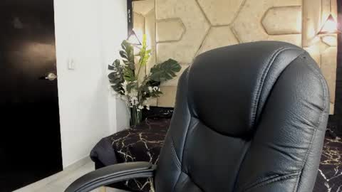 Serene online show from 06-21-26, 01:13