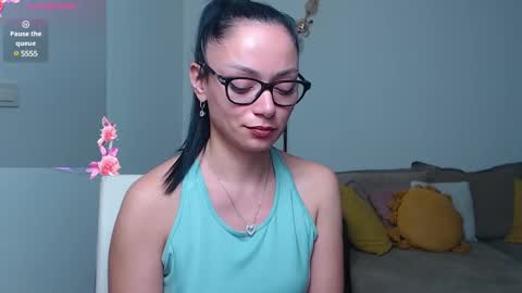 Snapshot of serenesophi chatting on 02-06-25, 07:45 SereneSophi online show from 02-06-25, 07:45