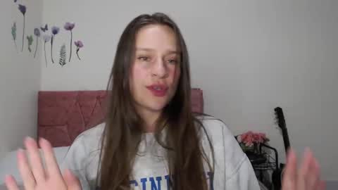 serenity_crystal online show from 12-06-24, 10:52