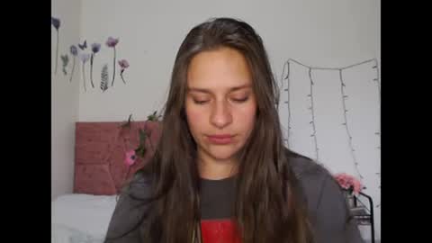 serenity_crystal online show from 12-21-24, 09:58