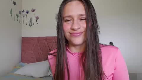 serenity_crystal online show from 11-01-25, 05:59