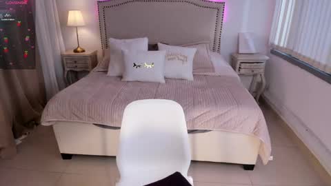 Serenna Cruz online show from 03-05-25, 08:00