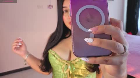 Serenna Cruz online show from 04-06-26, 08:10