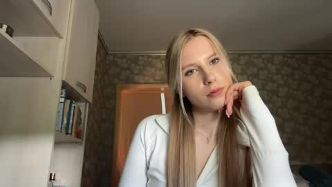 Sofia online show from 05-27-26, 07:38