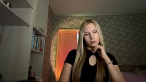Sofia online show from 05-29-26, 05:27