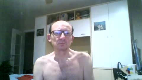 Snapshot of serrano49 chatting on 07-07-26, 02:47 serrano49 online show from 07-07-26, 02:47