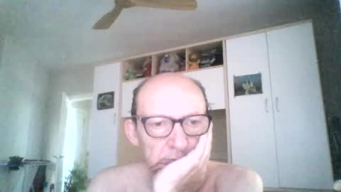 Snapshot of serrano49 chatting on 08-02-26, 06:12 serrano49 online show from 08-02-26, 06:12