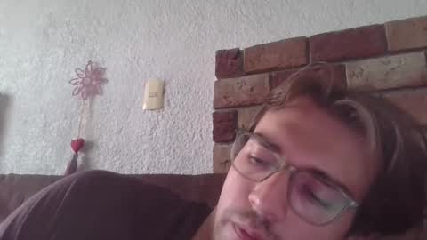 Snapshot of servandomier chatting on 09-23-25, 04:32 mier online show from 09-23-25, 04:32