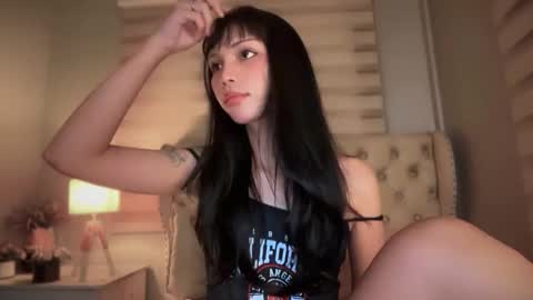 Snapshot of service_dolly69 chatting on 05-22-26, 11:54 service_dolly69 online show from 05-22-26, 11:54