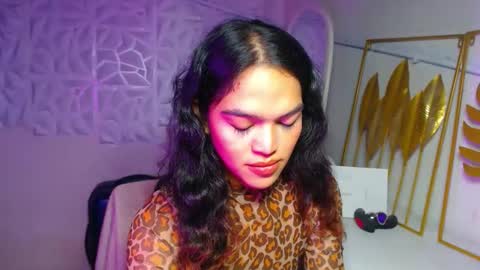 Bella online show from 12-01-25, 04:01