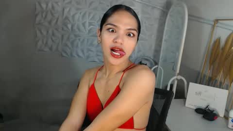 Bella online show from 04-17-26, 03:15