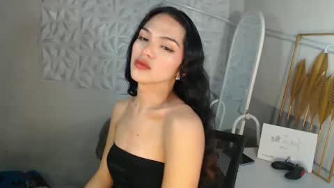 Bella online show from 04-19-26, 12:59