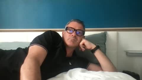 Snapshot of sesamechris92 chatting on 06-01-26, 10:28 sesamechris92 online show from 06-01-26, 10:28