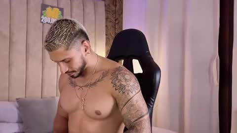 HEY IM SETH online show from 01-08-25, 01:00